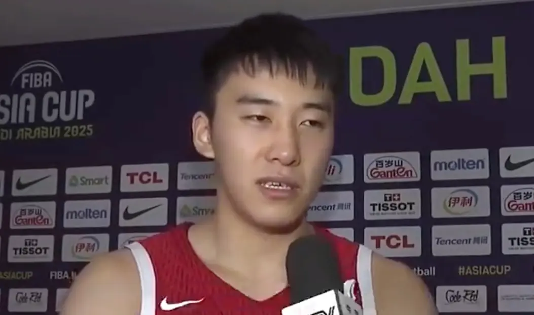 王俊杰的赛, 分线外的防, 后采访