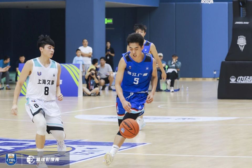 但亚军也是 但亚军也是